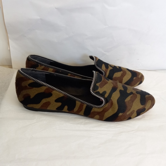VERONICA BEARD  Camo calf hair womens Loafers size 9.5 - Picture 3 of 12